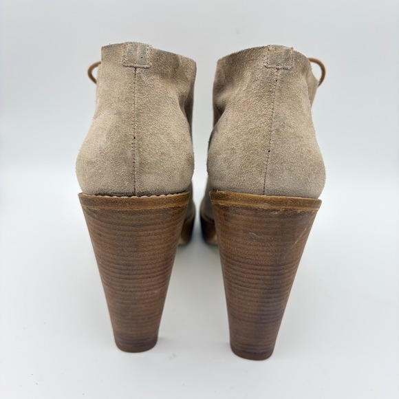 Cole Haan Stephanie Nike Air Suede Chukka Booties W9.5 Maple Sugar Heel Taupe